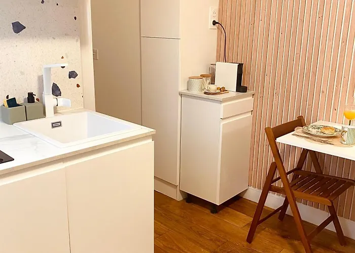 Modern & Chic 17- Perfect Location